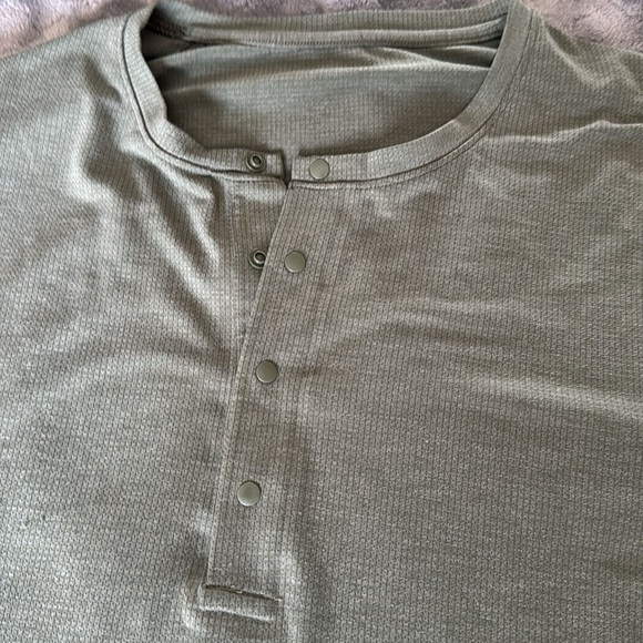Lululemon Reinstate Long Sleeve Henley
Heathered Medium Olive - Picture 3 of 6